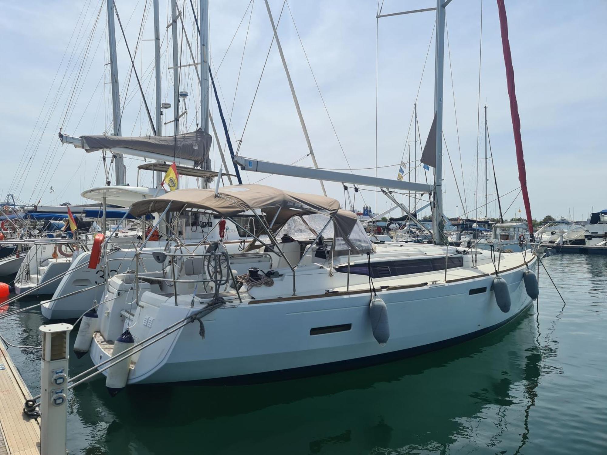 Отель Sleep Aboard A Modern Sailboat In Оэйраш Экстерьер фото