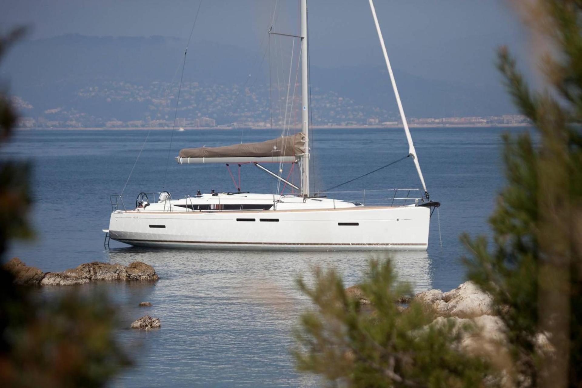 Отель Sleep Aboard A Modern Sailboat In Оэйраш Экстерьер фото